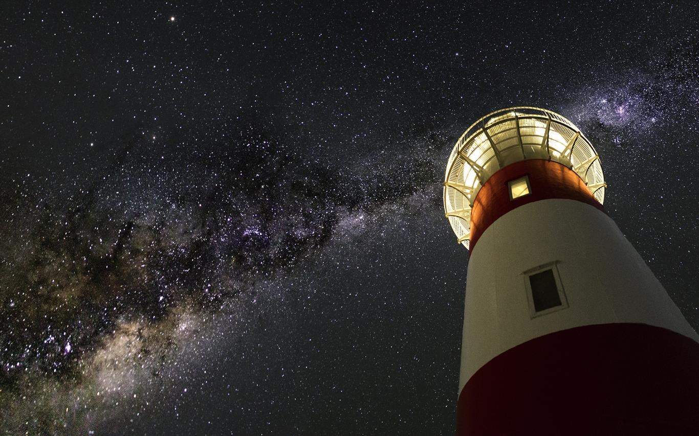 Lighthouses by Night screenshot