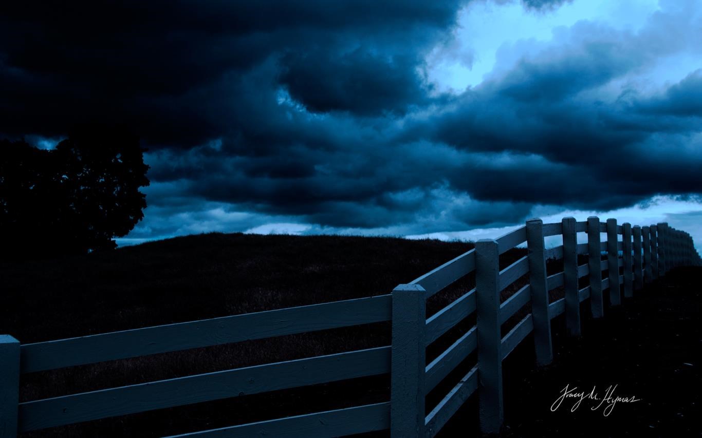 Dark Skies by Tracy Hymas screenshot